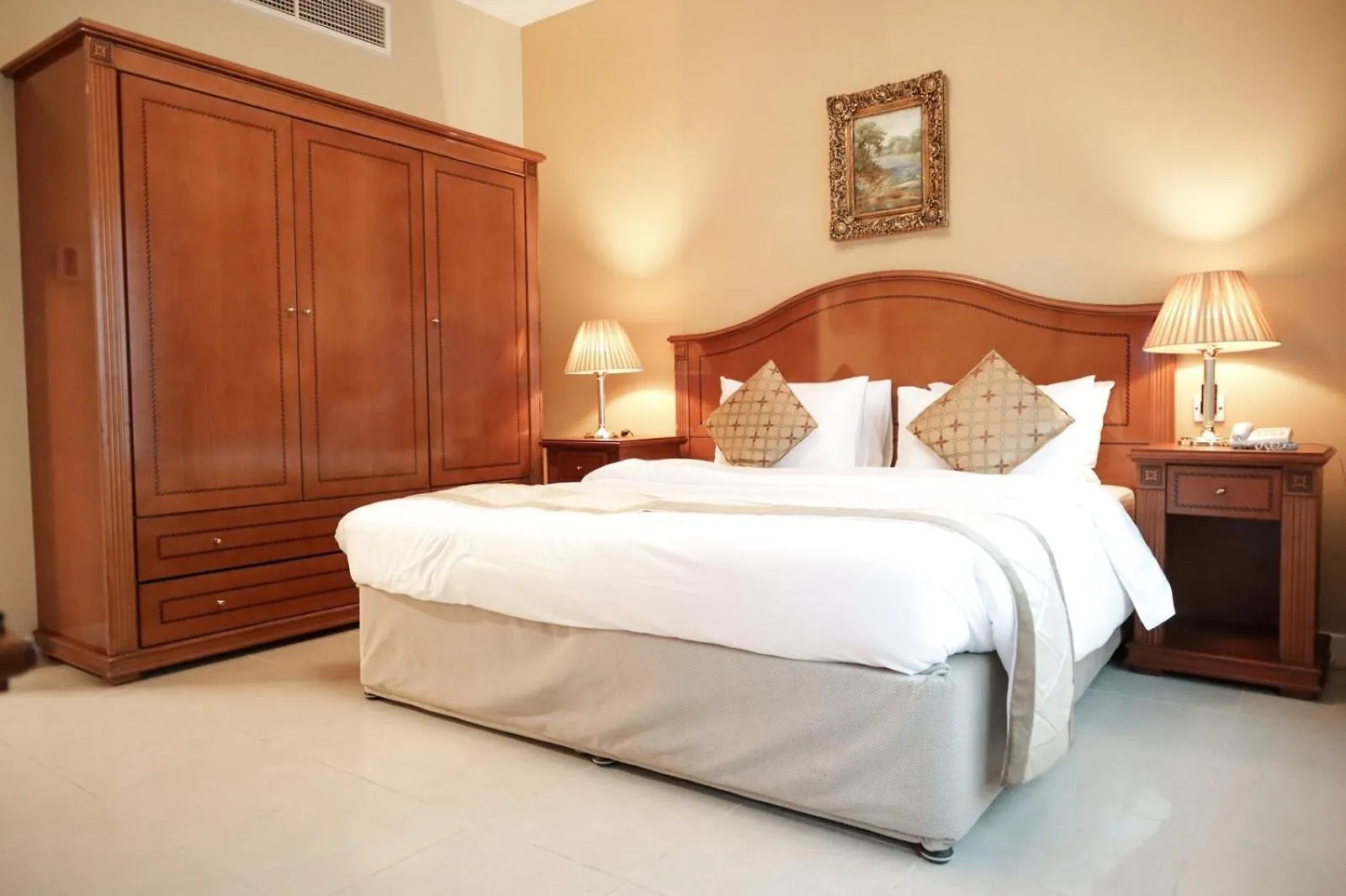 ****  Royal Concorde Hotel & Suite Dubai United Arab Emirates