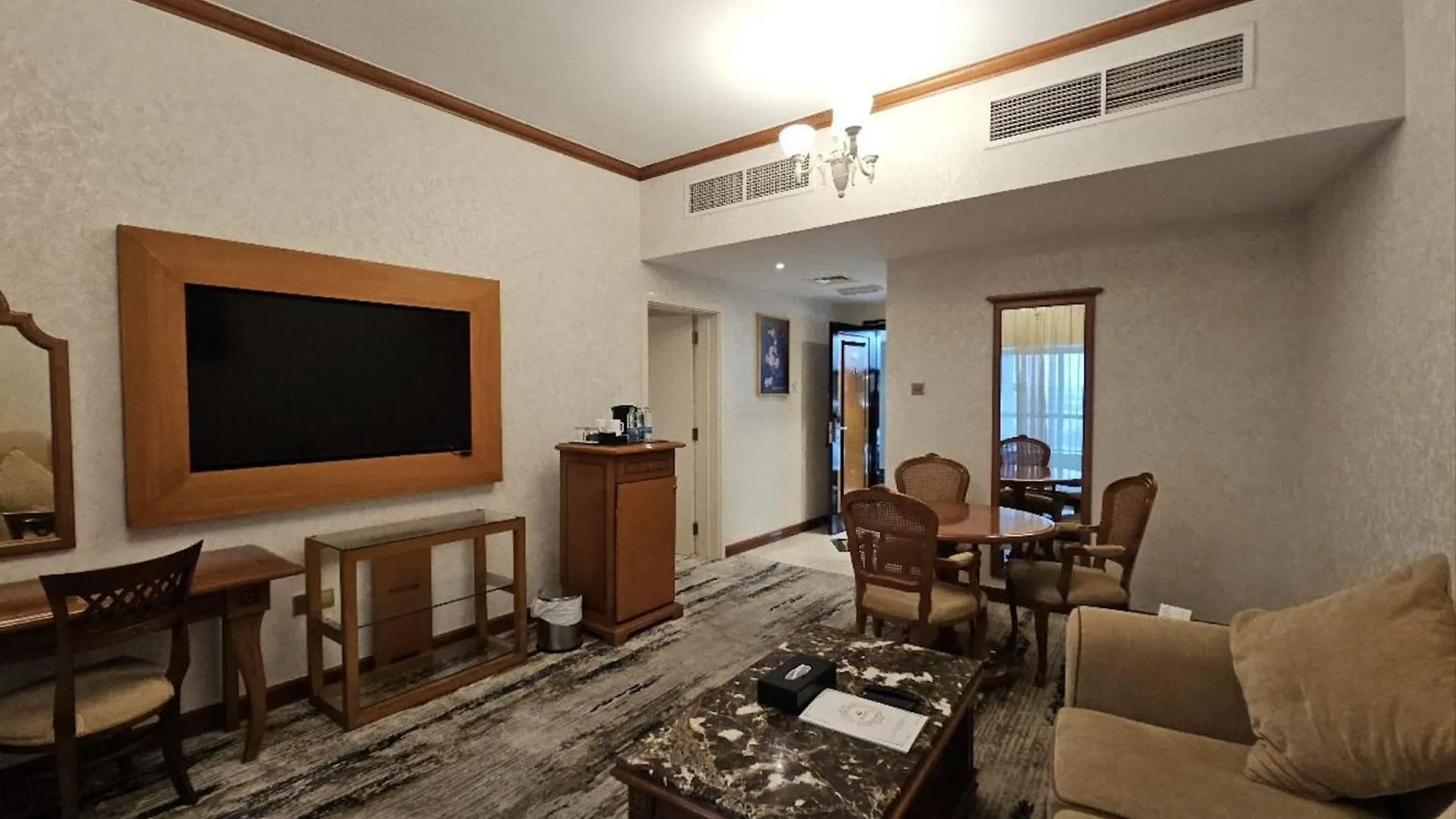 Royal Concorde Hotel & Suite Dubai