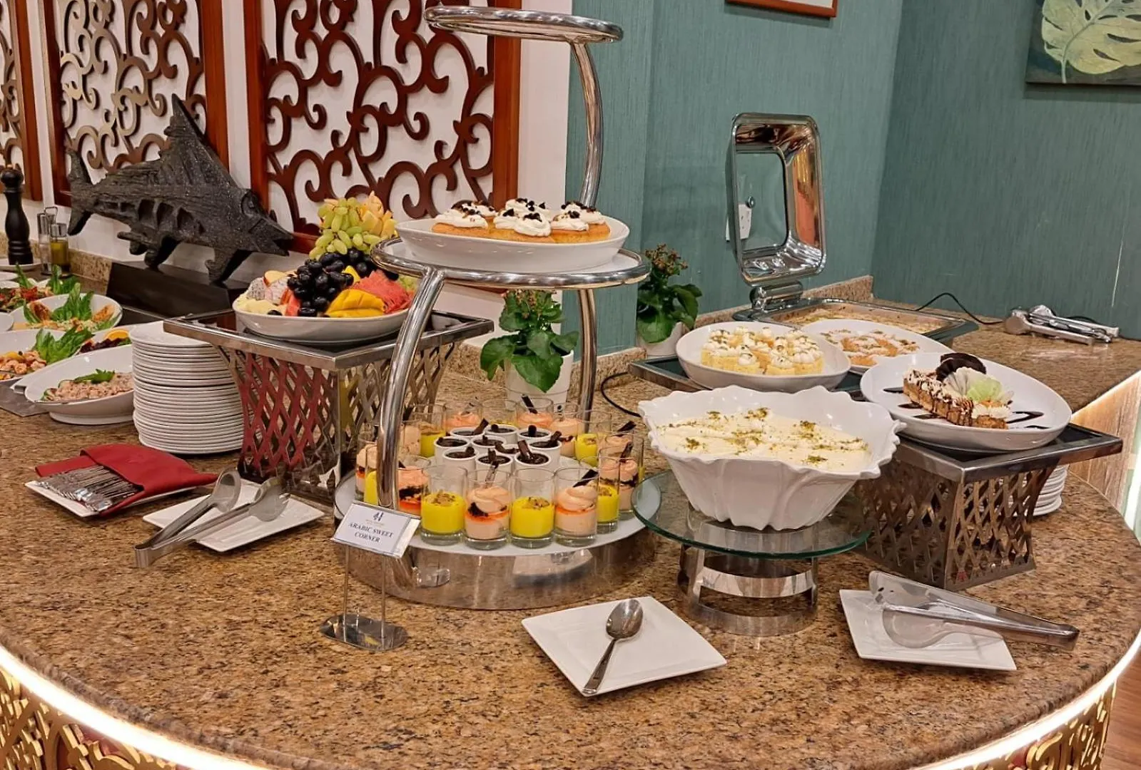 Royal Concorde Hotel & Suite Дубай